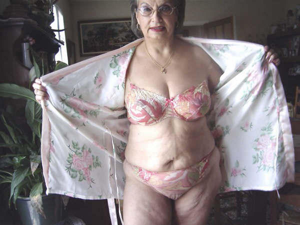 Big granny in lingerie