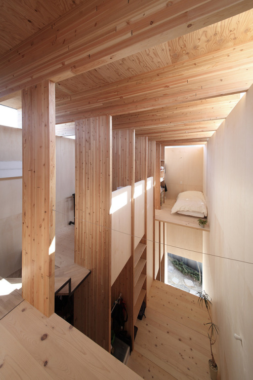 architags:Katsutoshi Sasaki & Associates. 竪の家 - Vertical...