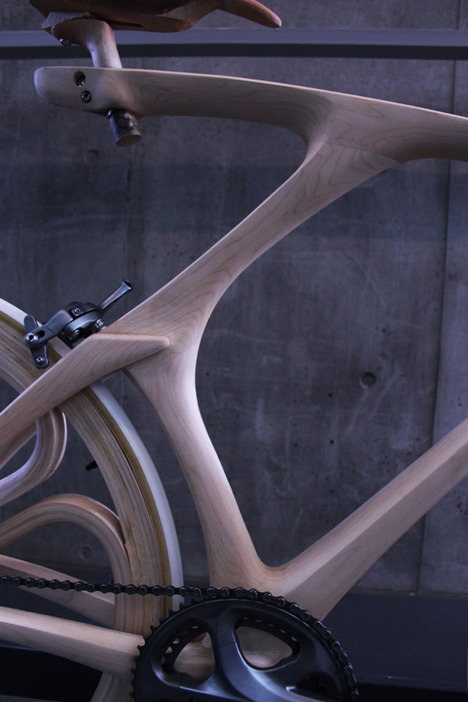 industrialdesignideas:WOODEN BIKE Diseño: Yojiro...