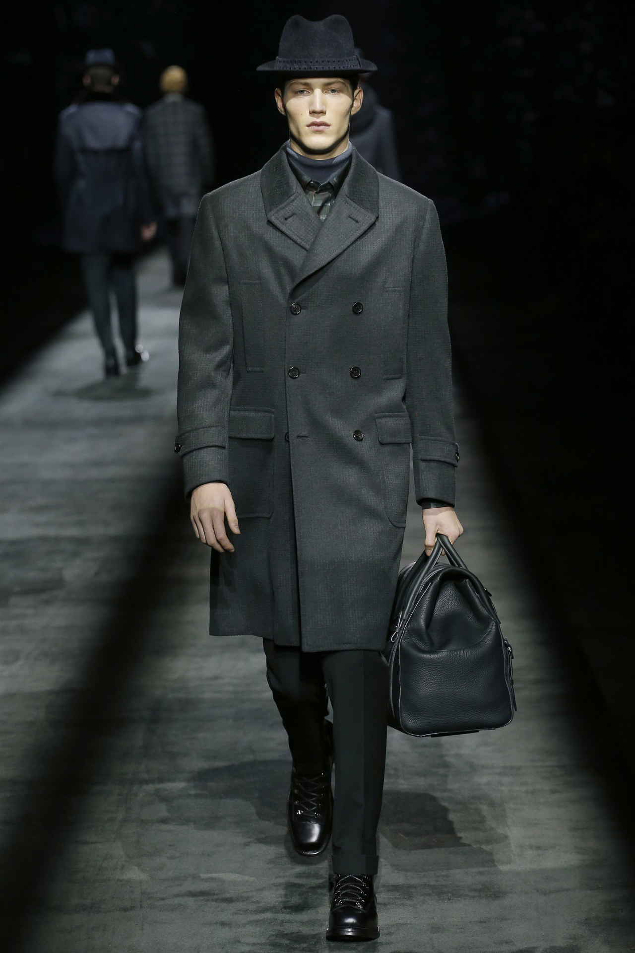 MEN+FASHION : BRIONI Fall/Winter 2016 collection MILANO MENSWEAR