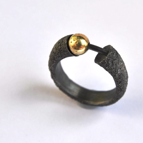 bague en argent noirci bague en argent noirci