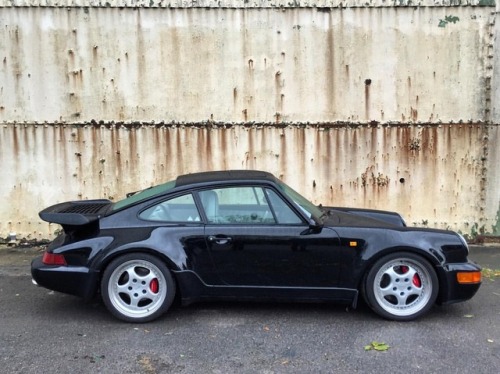 #porsche964turbo sitting pretty at #luftgekühlt #LuftGB...