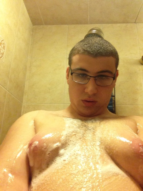 sluttychub14:In the shower