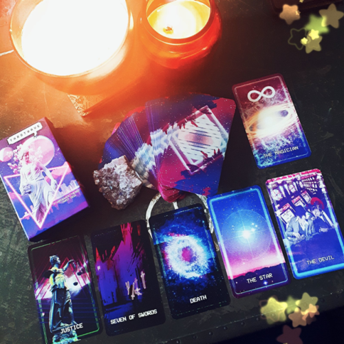 0becki:My @tarotwave deck finally arrived and it’s beautiful!!...