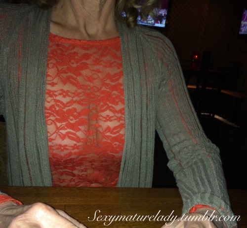 sexymaturelady:Happy HourHappy indeed!