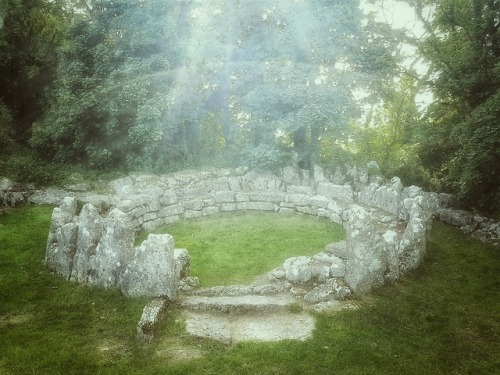 thesilicontribesman:Din Lligwy Romano-Celtic Settlement,...