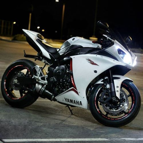 Honda r1 мотоцикл