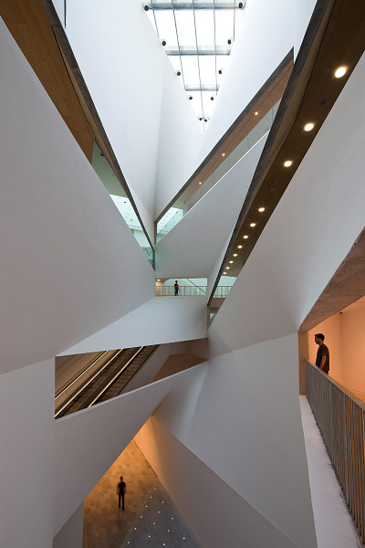 nonconcept:<br /><br />Museum of Art, Tel Aviv.<br />