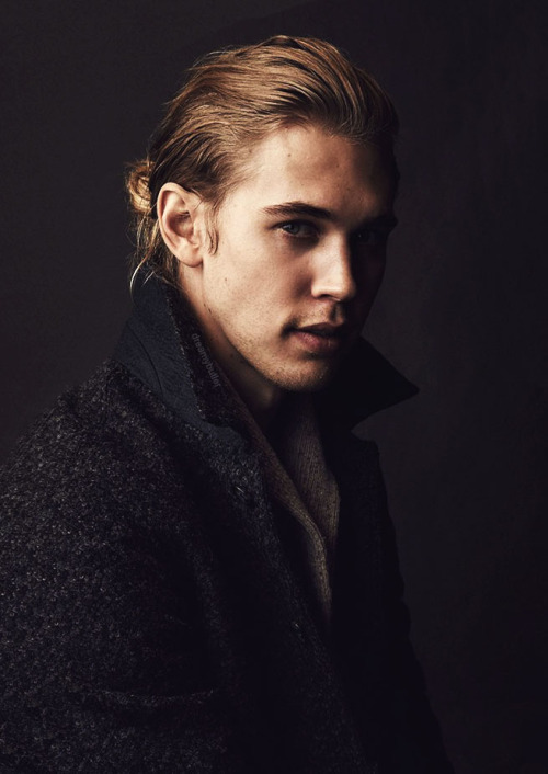 Kptallat a kvetkezre: „austin butler mitchell”