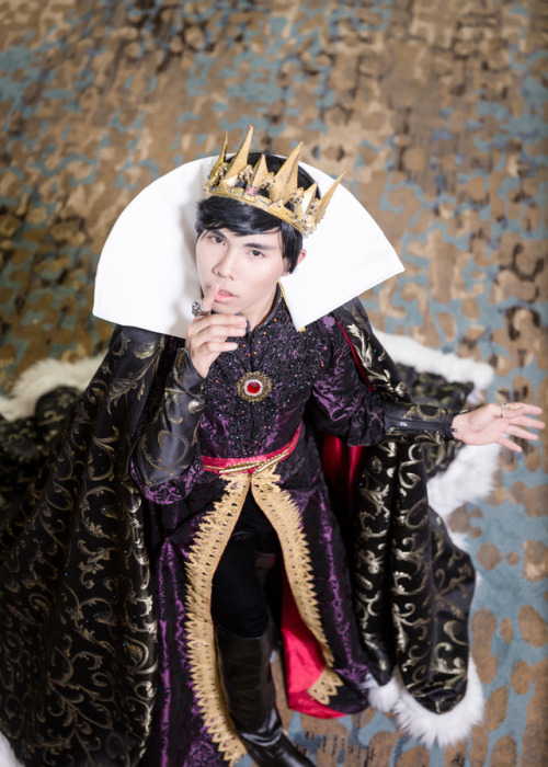 cafededuy:Genderbend Evil Queen by Duy Truong Cosplay...