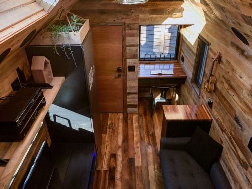 tinyhousecollectiv:The Tipsy Tiny House - available for rent...