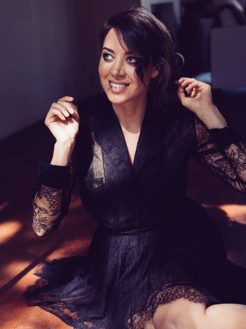 flawlessbeautyqueens:Favorite Photoshoots | Aubrey Plaza...