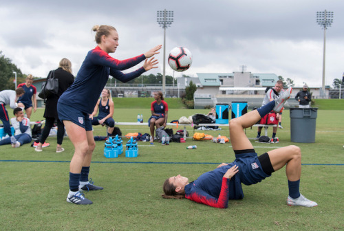 @USWNT-Krashlyn