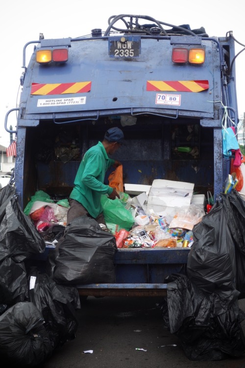 garbage truck scott pilgrim tab