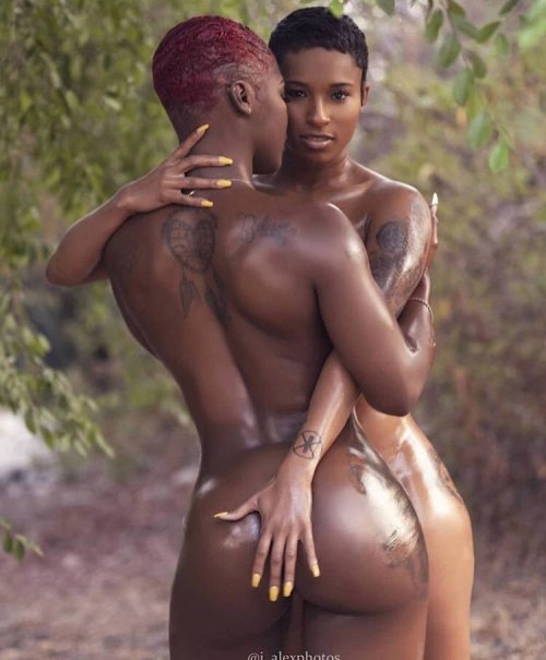 exoticdimes:Caramel or Chocolate’?