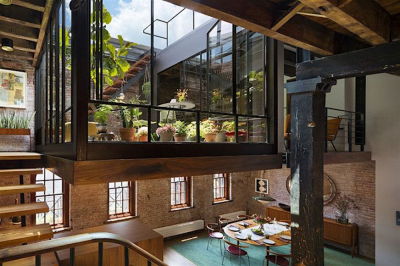 Old soap factory features a terrarium room that opens up to the Manhattan sky [1000x666]