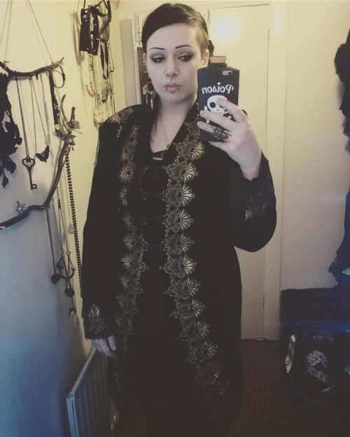 xtoxictears:Quick picture from before we left the house...