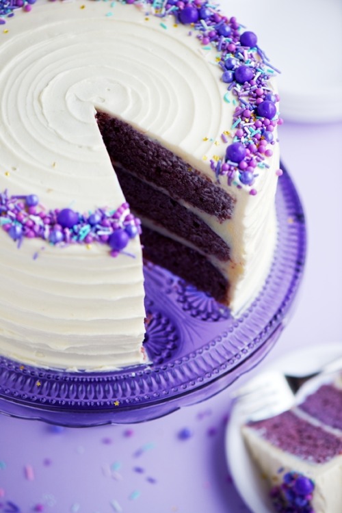 sweetoothgirl: Purple Velvet Cake with Cream... - Sweet Tooth Girl