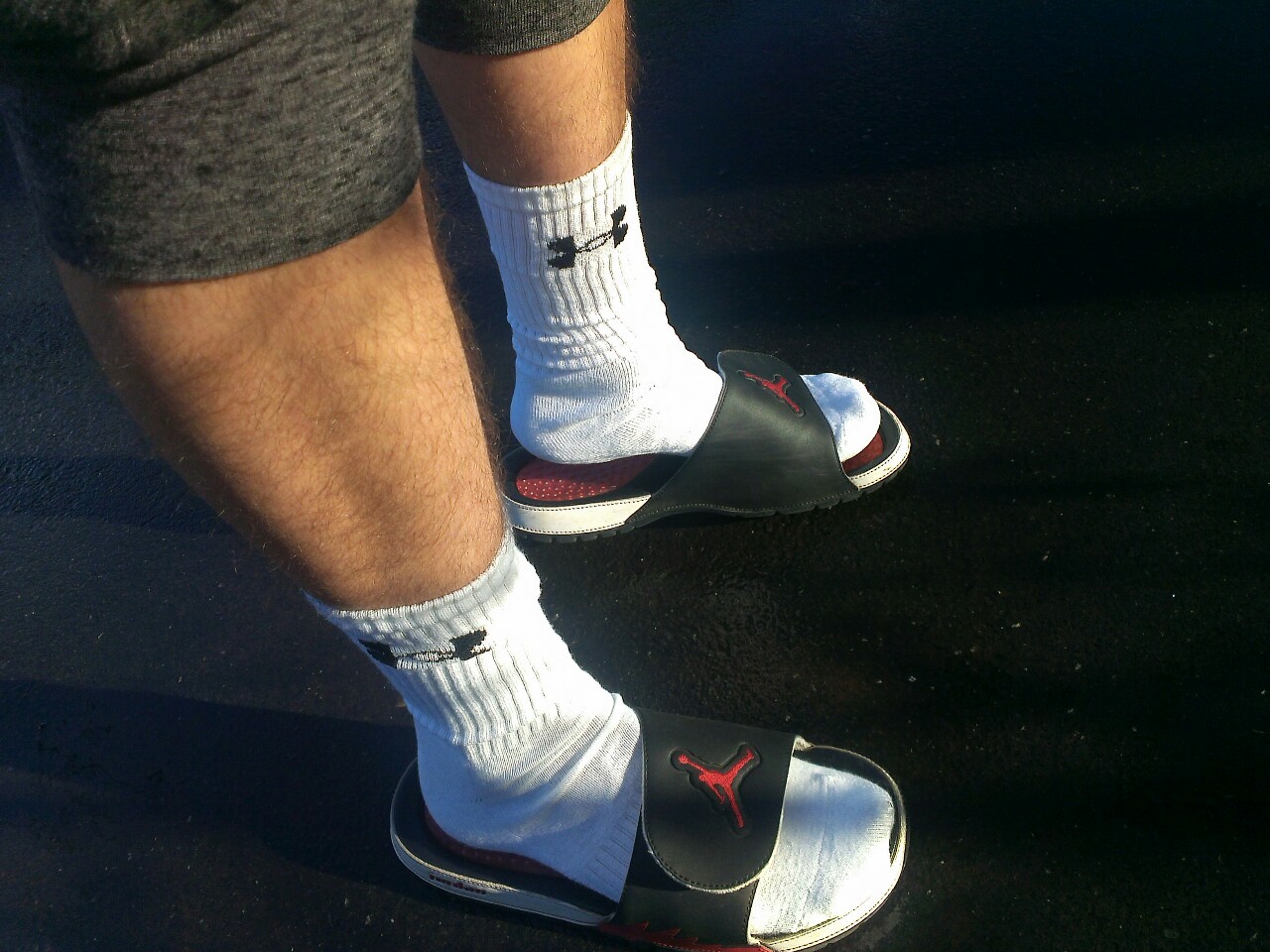 jordan slides on feet