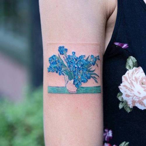 By Zihee, done in Seoul. http://ttoo.co/p/104187 flower;art;small;contemporary;tiny;iris;netherlands;irises;ifttt;little;zihee;location;nature;van gogh;europe;illustrative;upper arm;patriotic