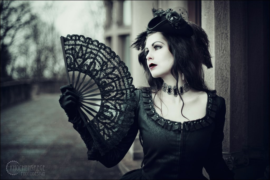 Gothic Fashion: Photo