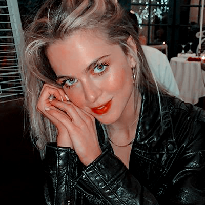 Voir un profil - Arwen Davenport 15320d64a376107dcec7c0e2edc67ce1eb2bf086