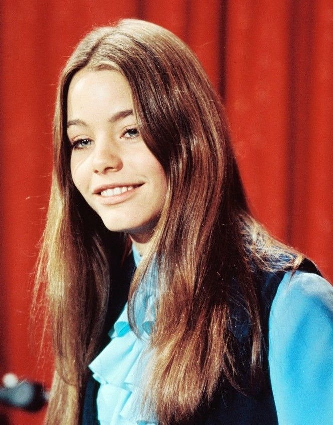 Finger Five! — Susan Dey - The Partridge Family Laurie Partridge