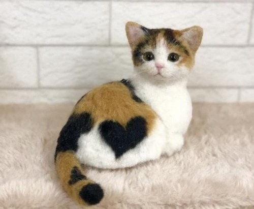 thecutestcatever:catsnmeows:⭐️⭐️⭐️This is a felted cat and I...