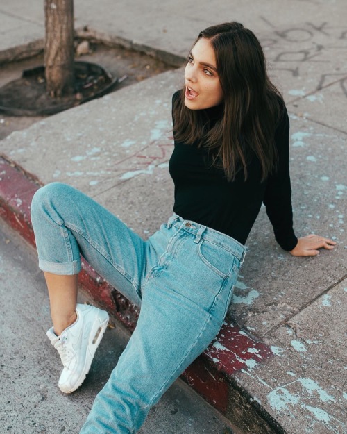 caitlin stasey everything goals girls just watched all cheerleaders die photoshoot hq