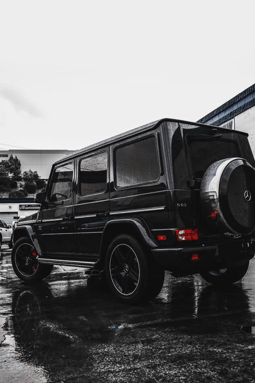 envyavenue:Blacked Out G63