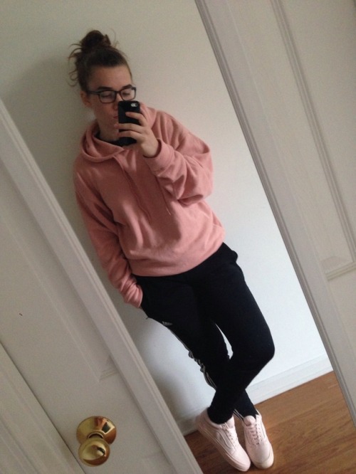 Pink Vans Explore Tumblr Posts And Blogs Tumgir