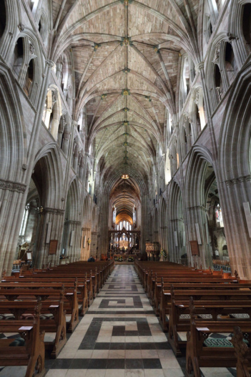 mea-gloria-fides:Worcester Cathedral