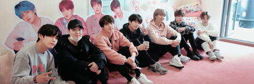goldenlikejungkook