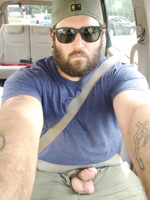 biguy776:Feelin Horny in the car (Biguy776 2018)