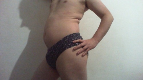 Some more of me on my hot Van Heusen bikini briefs!