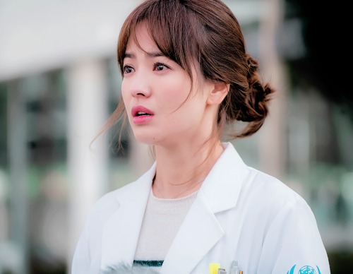 descendants-of-the-sun: Song Hye Kyo as Kang Mo... : light of my world