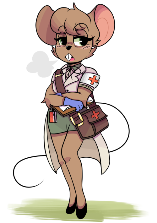 wirelessshiba:Diana the frightened Field Medic mouse! 