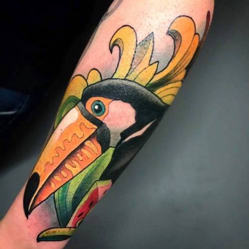 By Moay, done at 48920 Tattoo Shop, Portugalete.... moay;big;animal;bird;toucan;facebook;forearm;twitter;new school