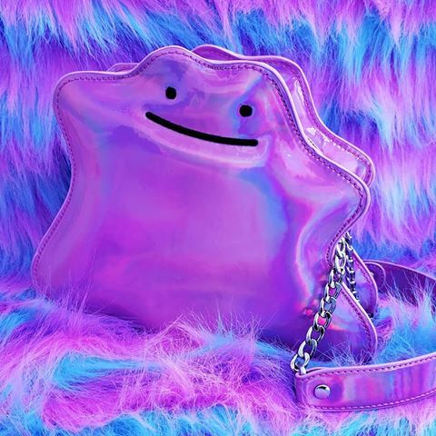 retrogamingblog:Holographic Ditto Purse released by Loungefly