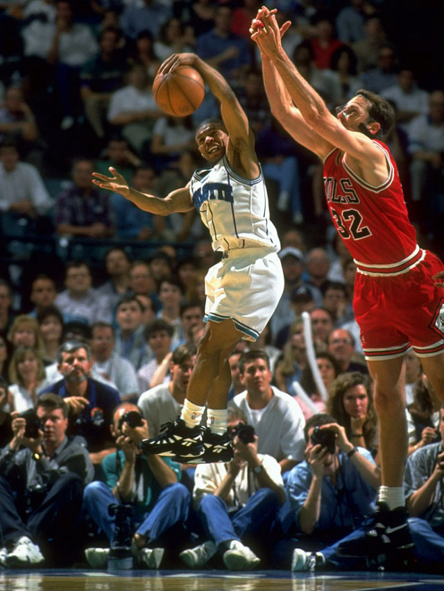 Charlotte Hornets Point Guard Muggsy Bogues (5′ - Si Photo Blog