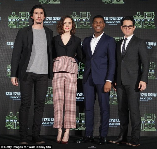 reyloandstormpilot:How tall is Adam Driver?However..........then we have Gwendoline...