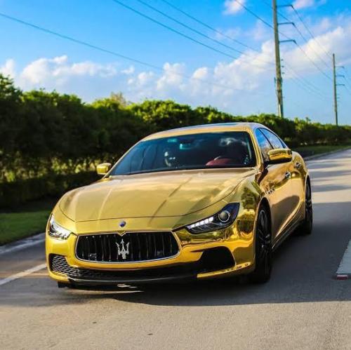 derautofan:Gold wrapped Maserati Ghibli- Hot or Not? via...