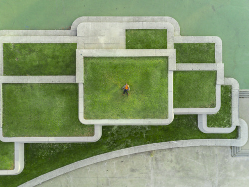 archatlas:Symmetric Top-Down Photographs by Martin Reisch...