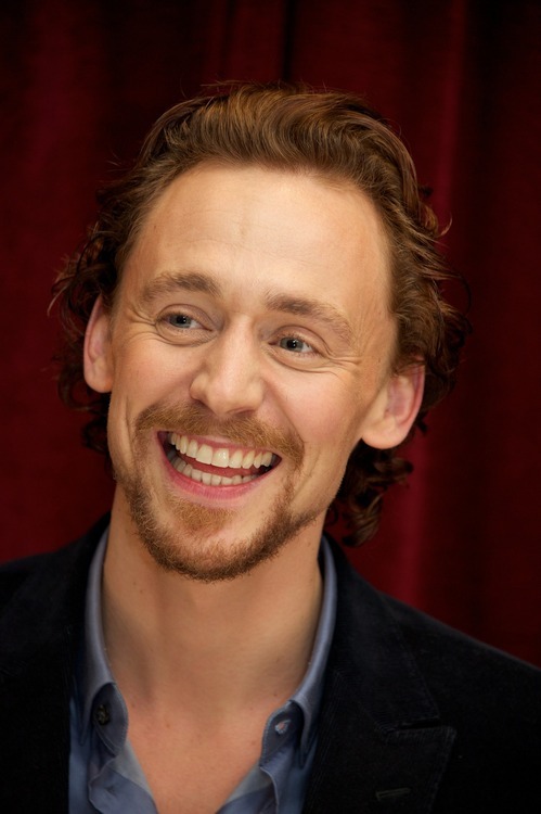 Freudenstein's Monster - Tom Hiddleston Smile appreciation masterpost