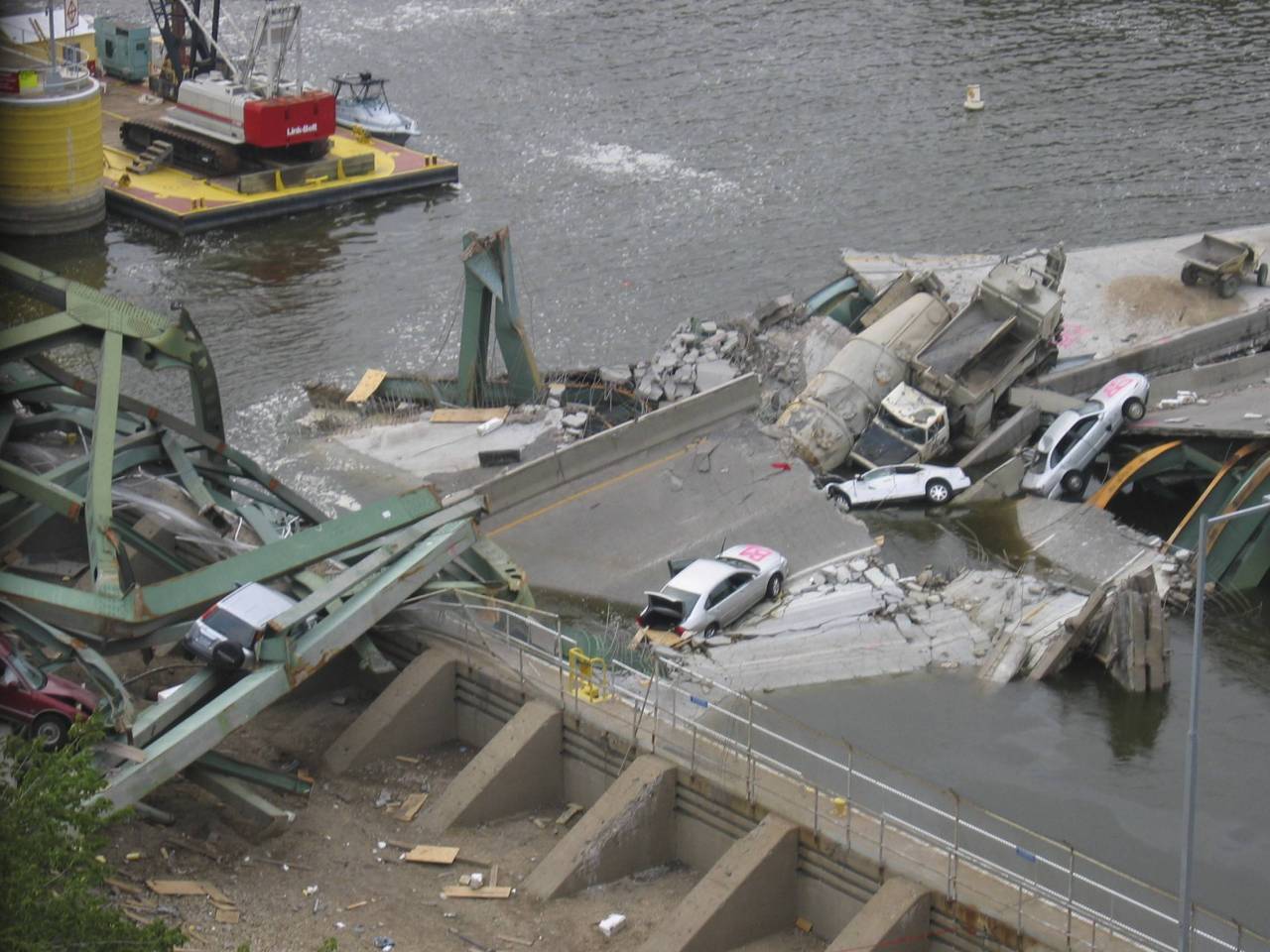 2007 Bridge Collapse, Minnesota 