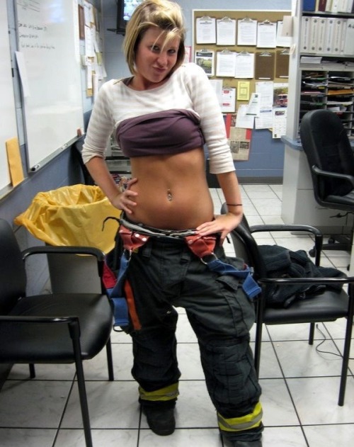 working-gals:Sexy firefighter