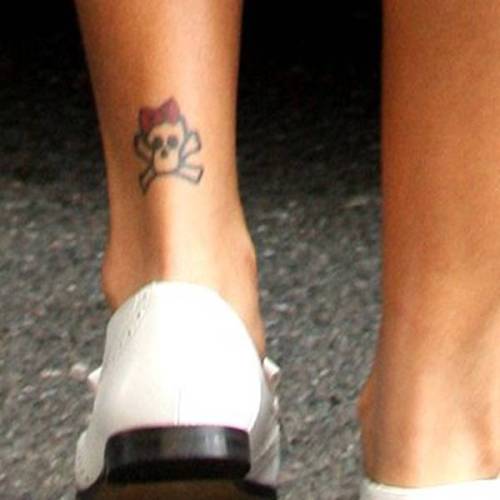 Rihanna’s skull tat inspired temporary tattoo, get it here... temporary