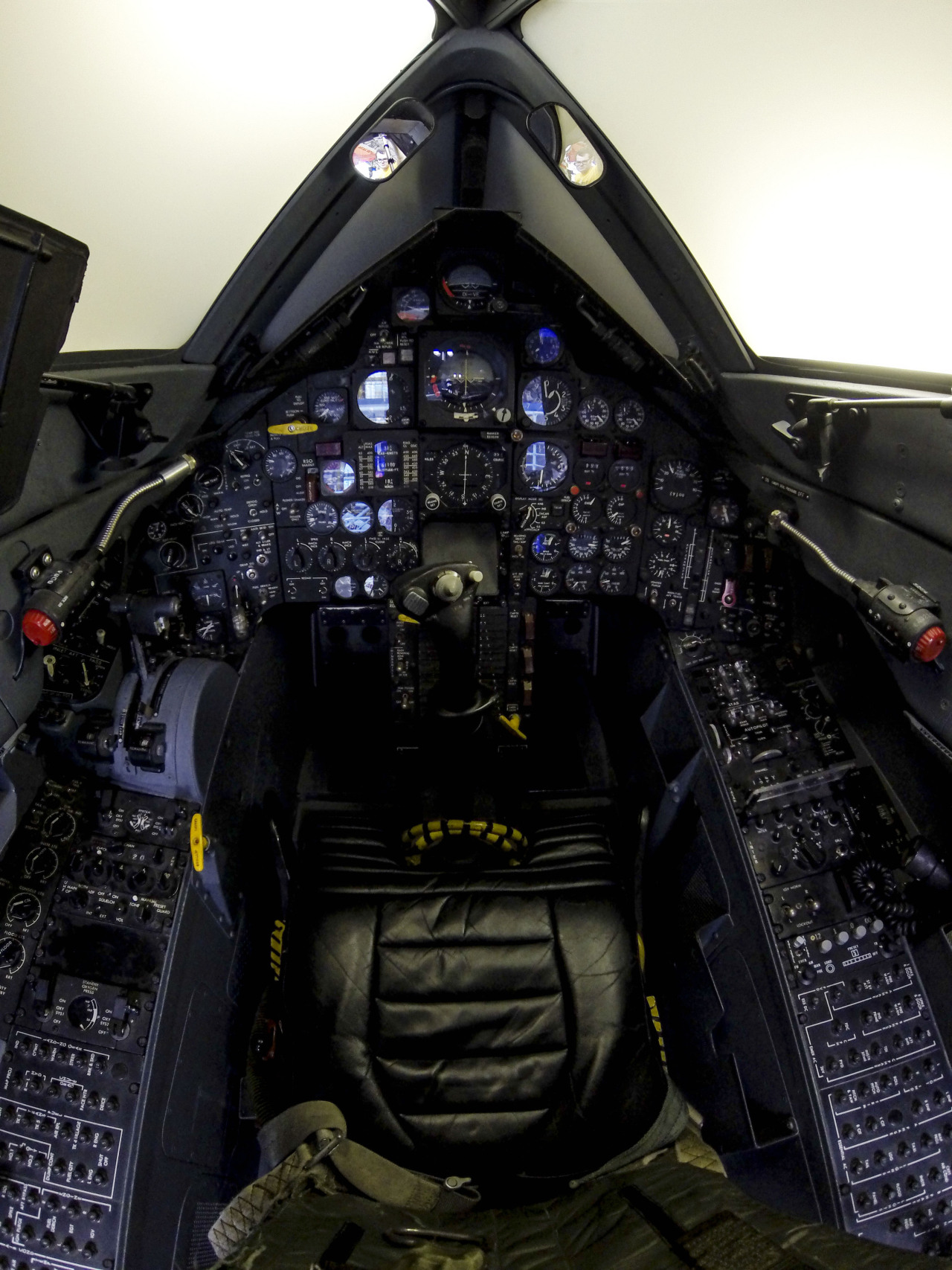 Design Catalyst Projecthabu This Sr Blackbird Cockpit