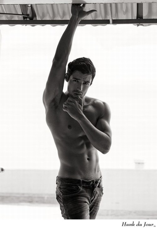Your Hunk of the Day: William Nunes http://hunk.dj/6880