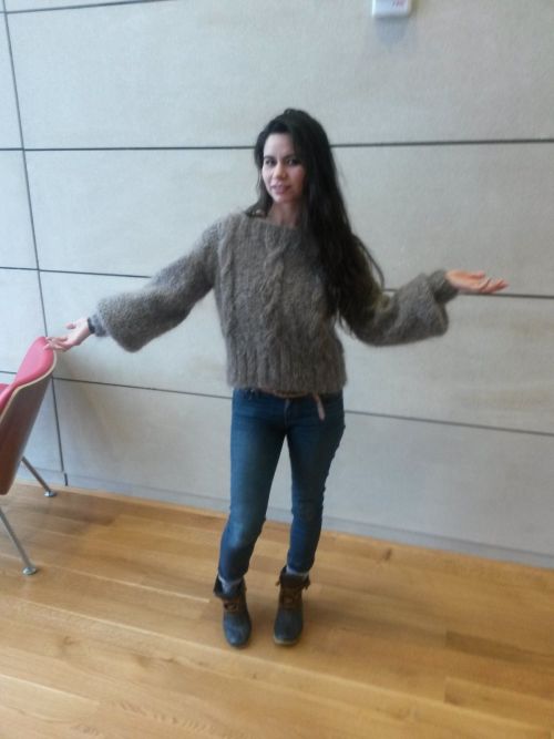 oudeman61:sweater3:Love the sweaterI love itLove it too